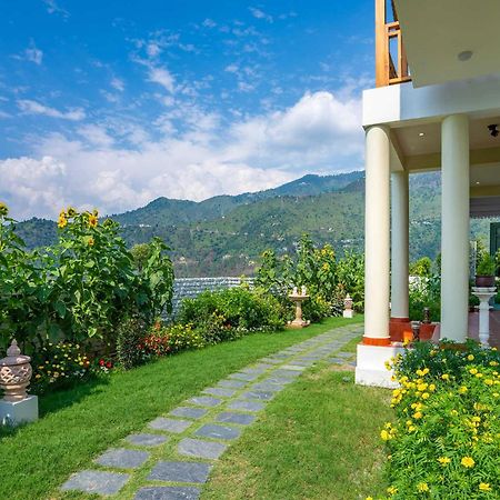 Stayvista At The Oakridge 4 Bhk Villa In Dharamshala With Jacuzzi & Balcony تشامبا المظهر الخارجي الصورة